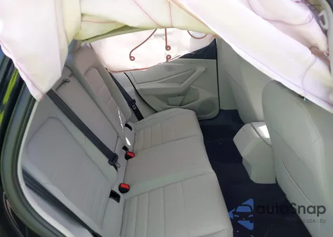 2024 Volkswagen Jetta 1.5T Se z USA, uszkodzony, nr VIN 3VW7M7BU1RM063918